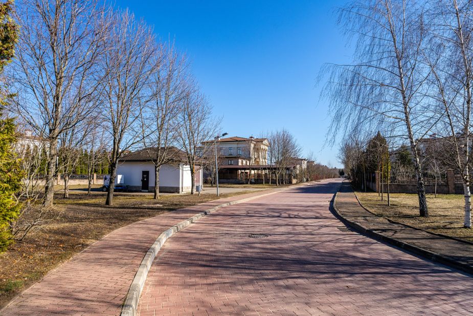 Дом в кп Резиденция Монолит