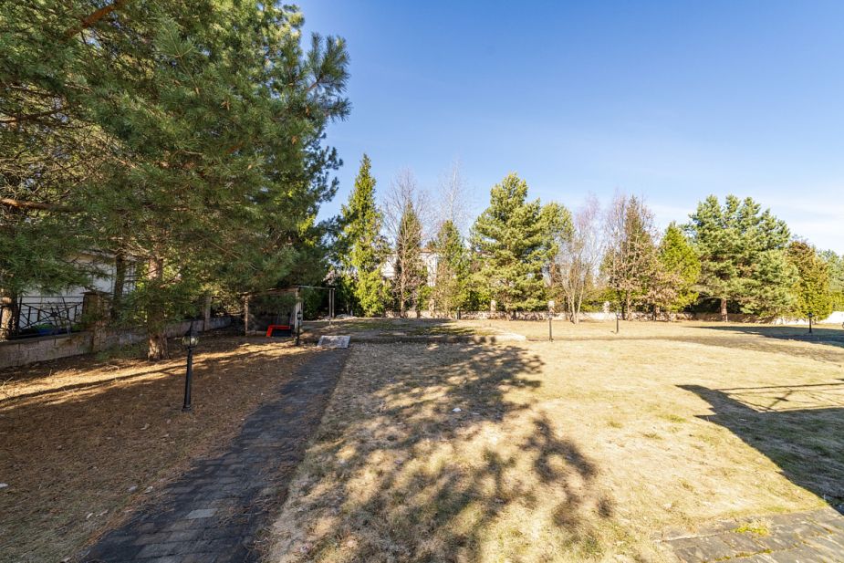 Дом в кп Резиденция Монолит