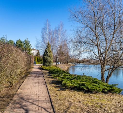 Дом под отделку в КП Монолит