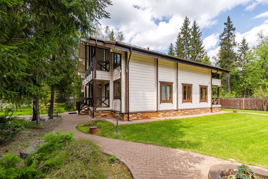 Дом в лесу в КП Руза Фэмили Парк