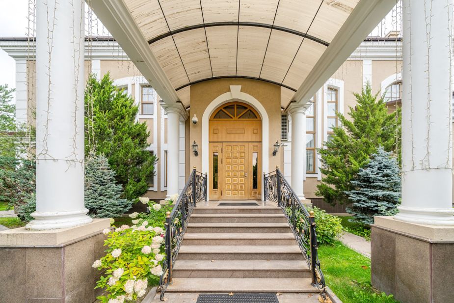 Классический дом в КП Новахово