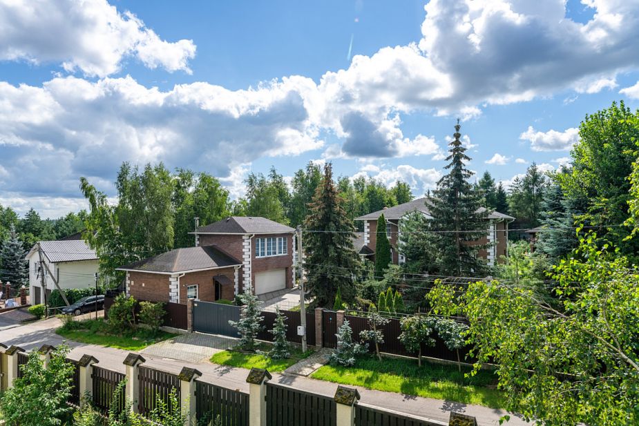 Дом у леса в послеке Ивановское