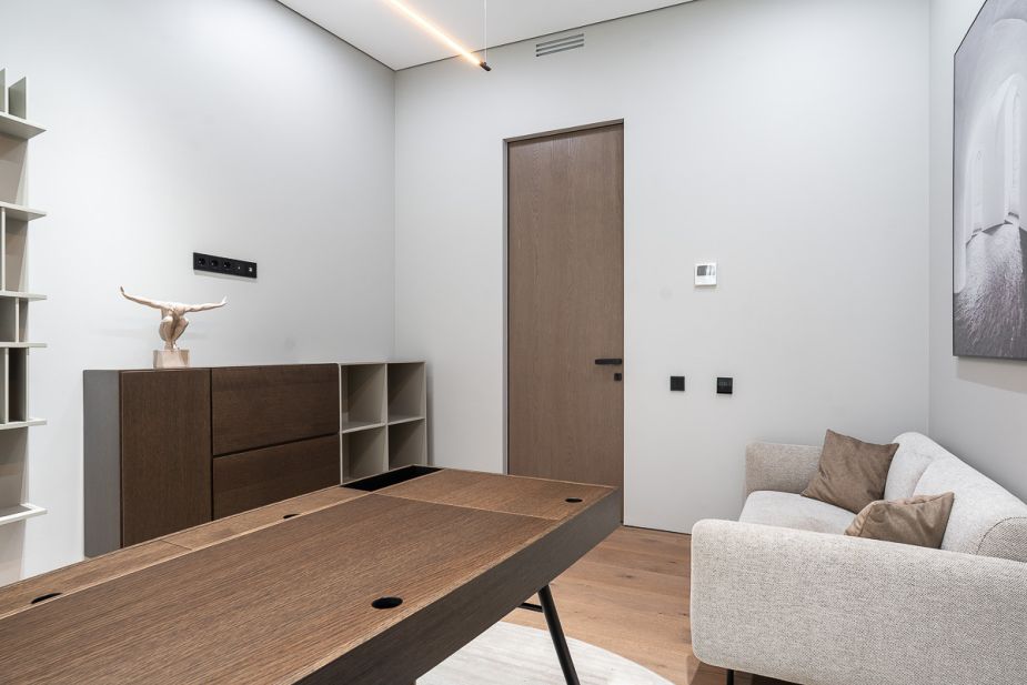 Дом с бассейном в КП Монтевиль