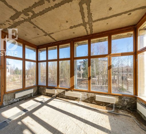 Дом с видом на озеро КП Монолит