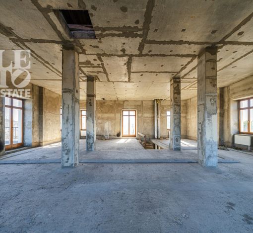 Дом с видом на озеро КП Монолит