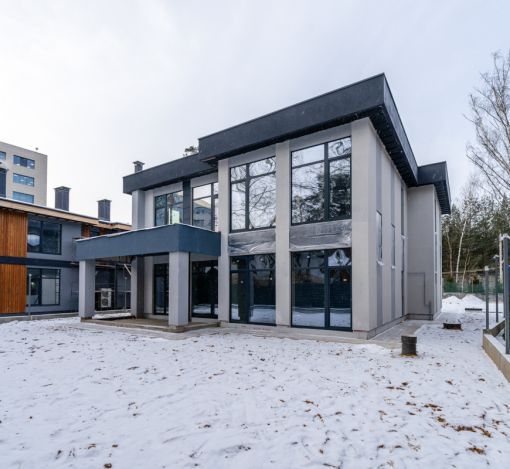 Новый дом у леса в КП Спасатель-1