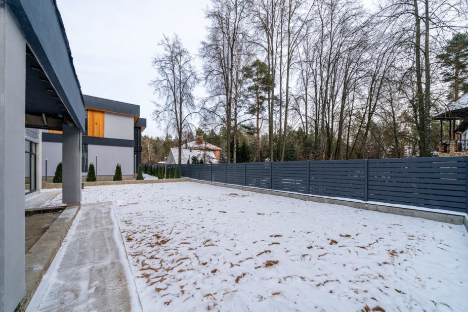 Новый дом у леса в КП Спасатель-1