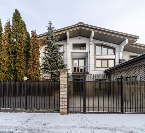 Дом в стиле шале в Николо-Урюпино