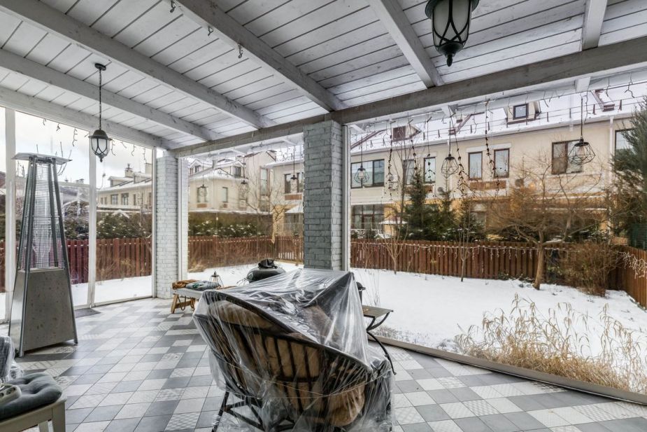 Угловой таунхаус в КП Павлово-2