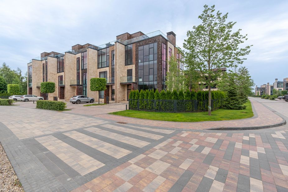 Стильный таунхаус в КП Парк Фонтэ