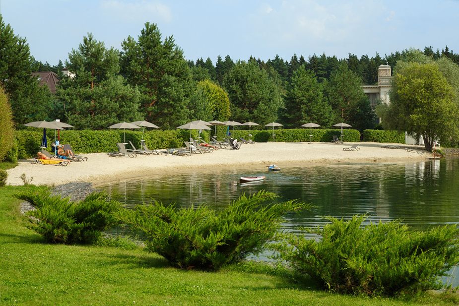 Ренессанс Парк