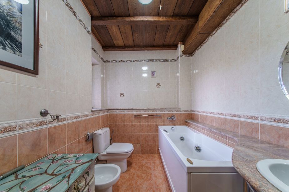 Дом с бассейном в КП Урожай