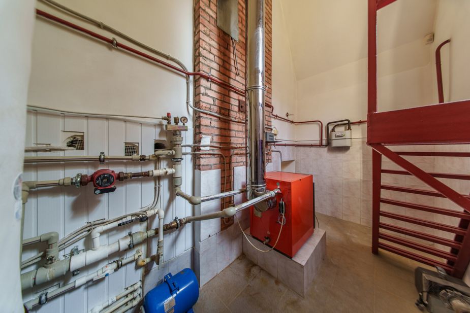 Дом с бассейном в КП Урожай