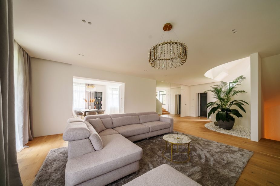 Дизайнерский дом в КП Крона