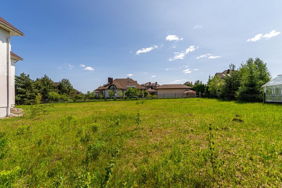 Дом без отделки в КП Крона