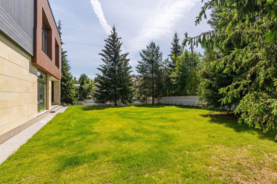 Новый дом в Резиденции Бенилюкс