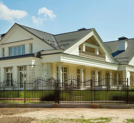 Дом у леса в поселке Риверсайд