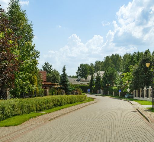 Дом у леса в поселке Риверсайд