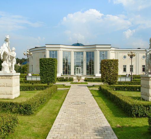 Ренессанс Парк