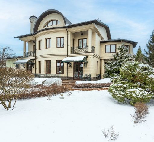 Готовый дом в Резиденции Бенилюкс