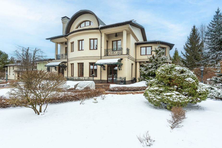 Готовый дом в Резиденции Бенилюкс