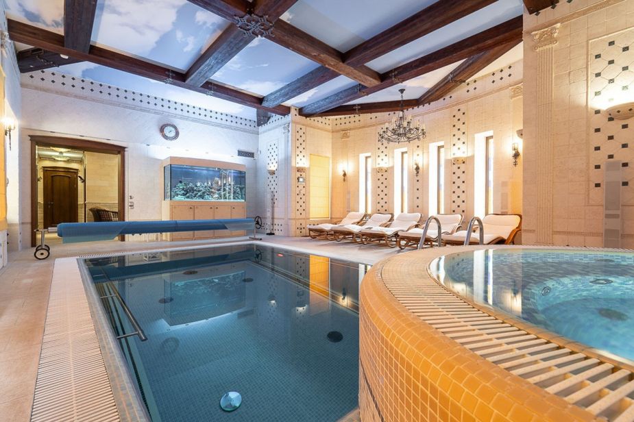 Готовый дом в Резиденции Бенилюкс