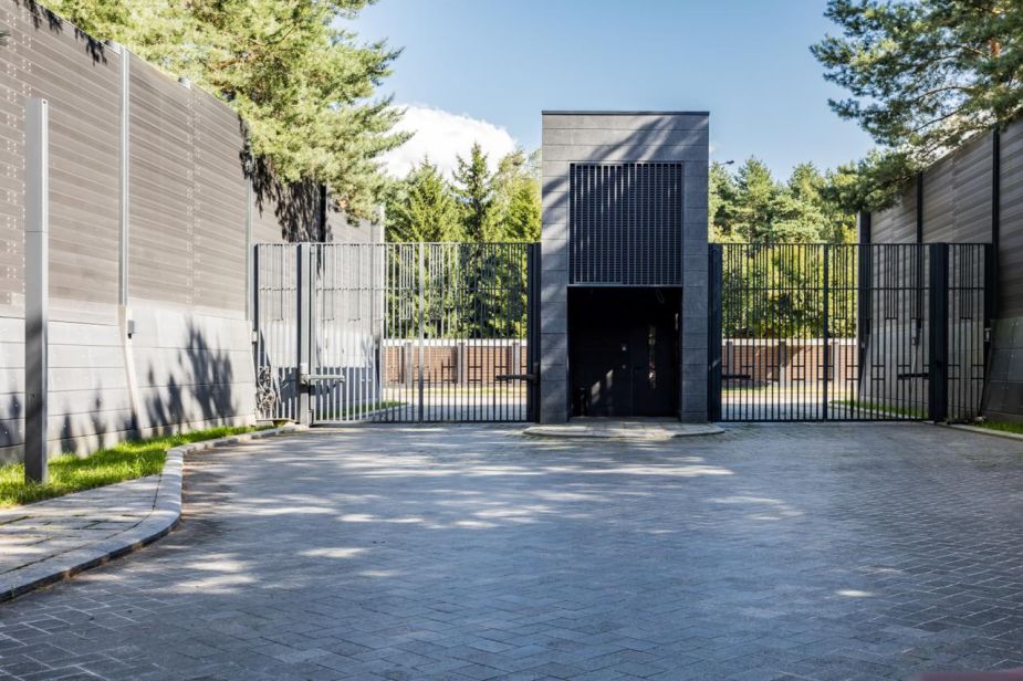 Никольский бульвар