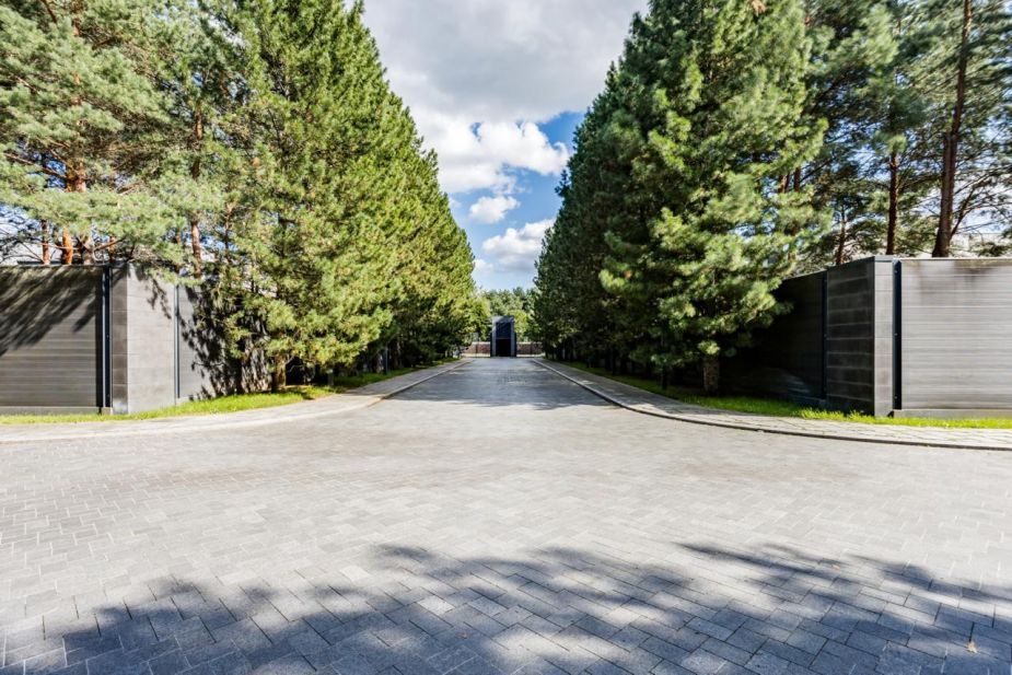 Никольский бульвар