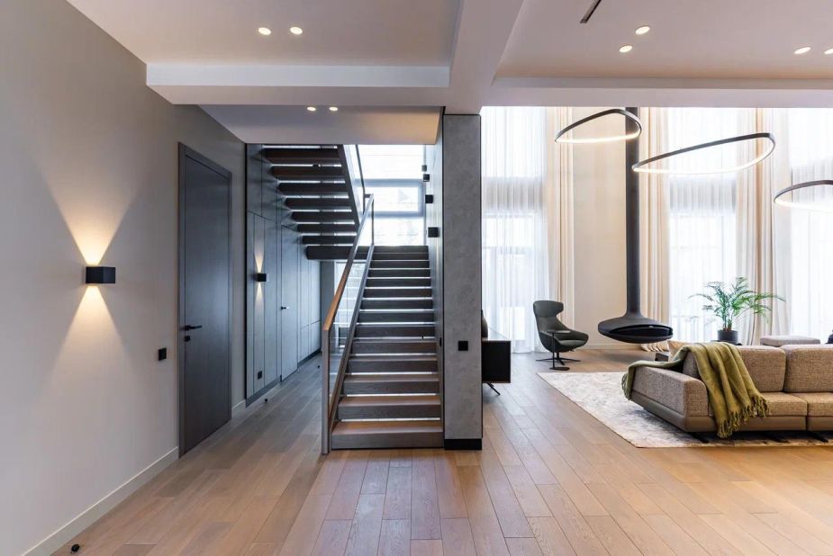 Дом с бассейном в КП Монтевиль