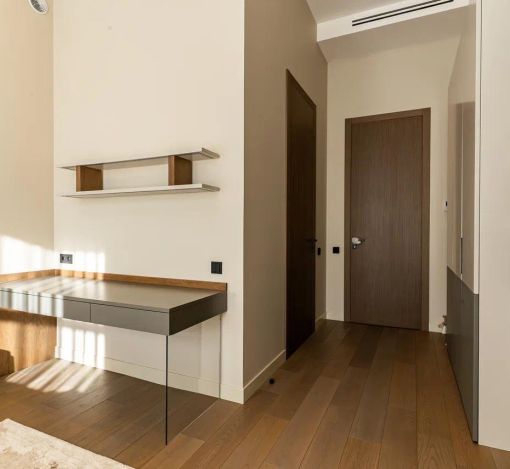 Дом с бассейном в КП Монтевиль