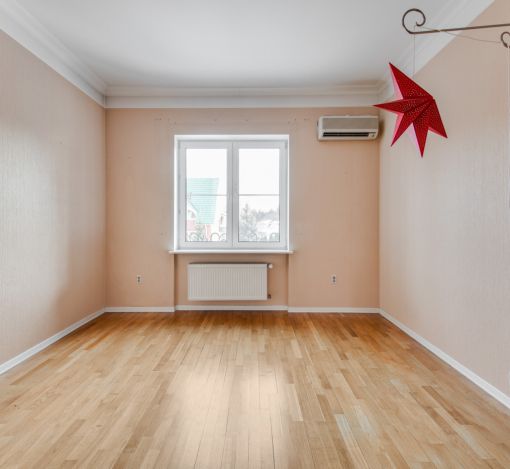 Дом с отделкой в КП Береста