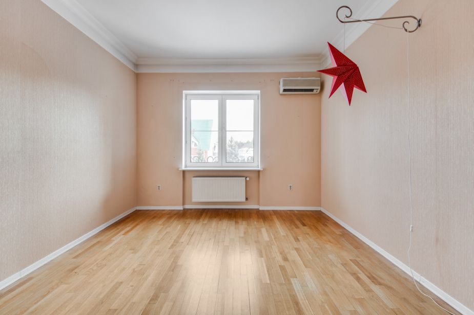 Дом с отделкой в КП Береста