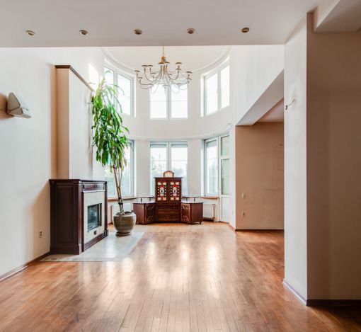 Дом с отделкой в КП Береста