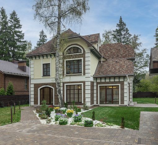 Уютный дом у леса в Опалихе