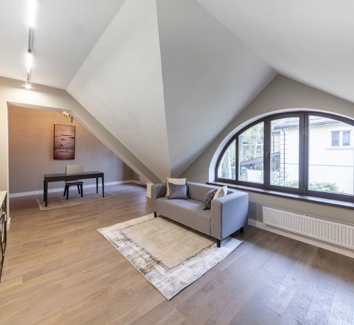 Уютный дом у леса в Опалихе