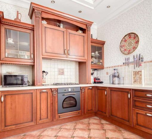 Дом с бассейном в КП Александрово